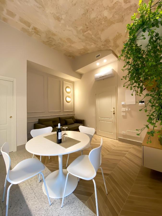 Dimore Garibaldi - Puglia Mia Apartments Monopoli Esterno foto